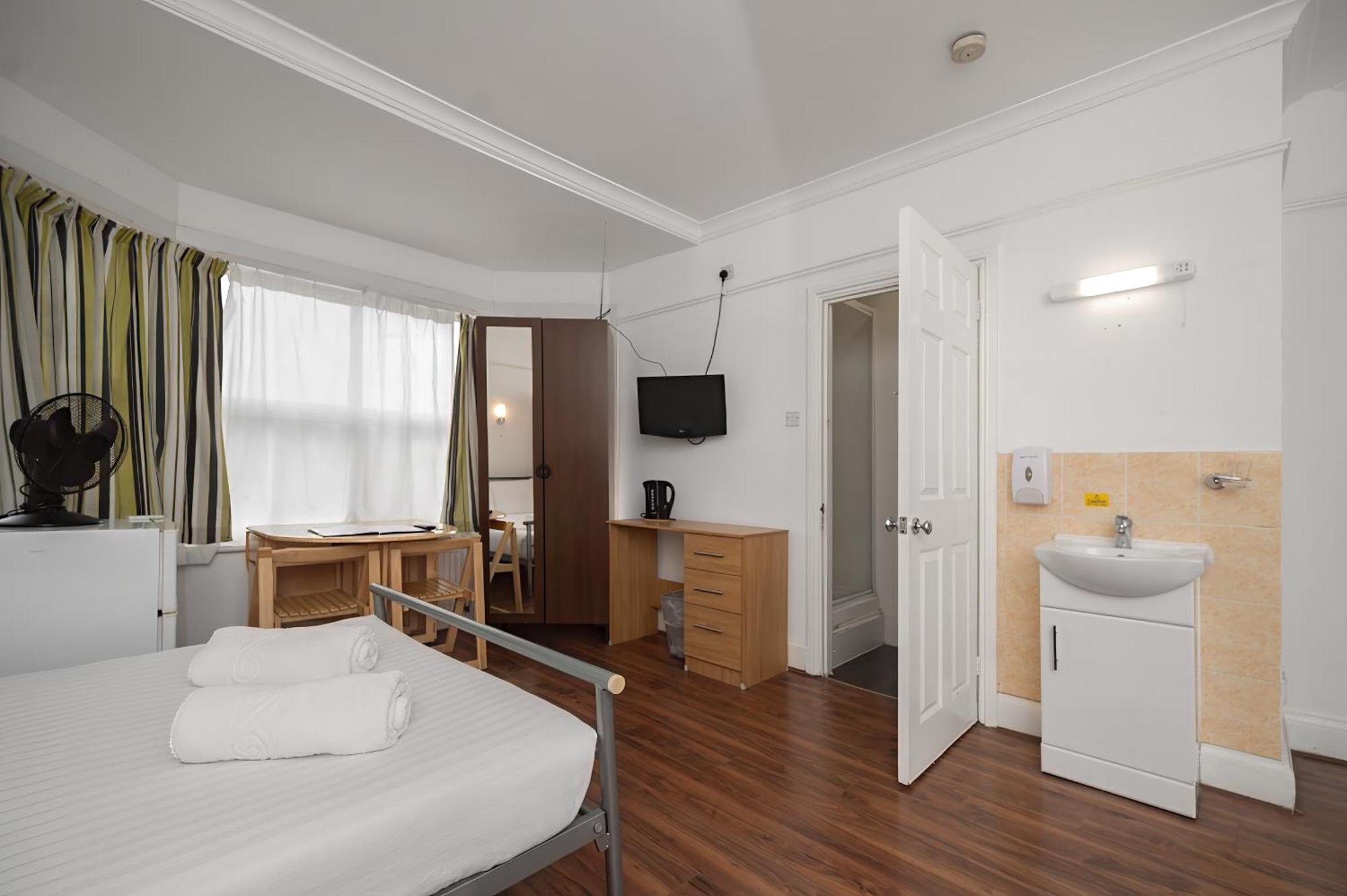 Flexistay Norbury Aparthotel Лондон Екстериор снимка